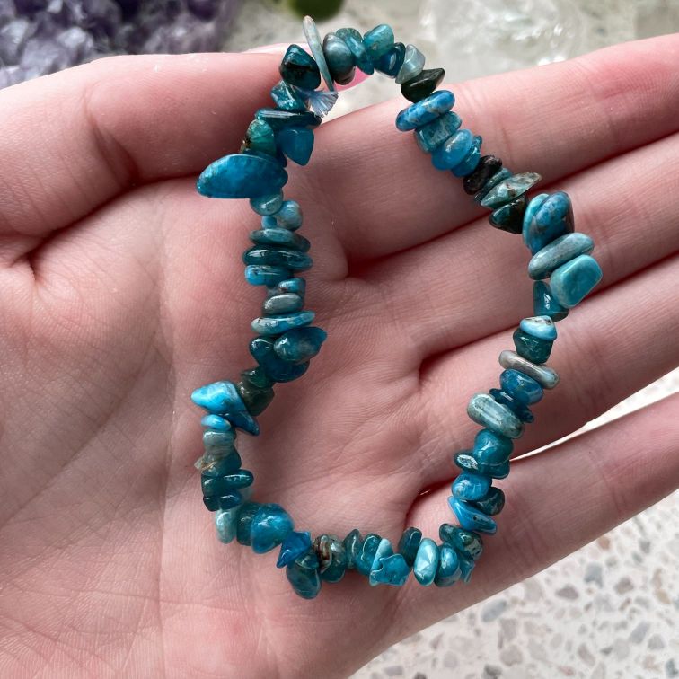 Apatite Chip Bracelet Q1/A