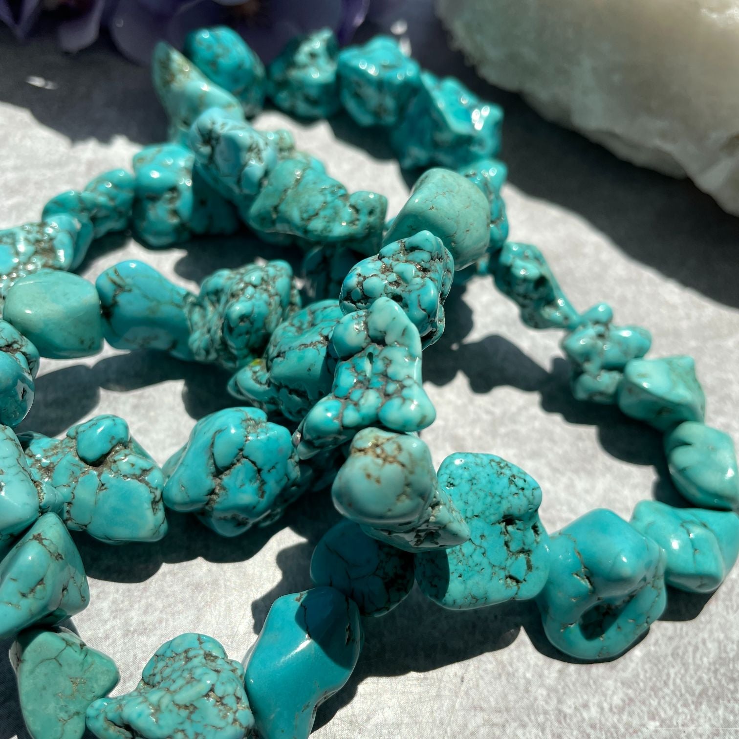 Turquoise Howlite Nugget Bracelet - Light