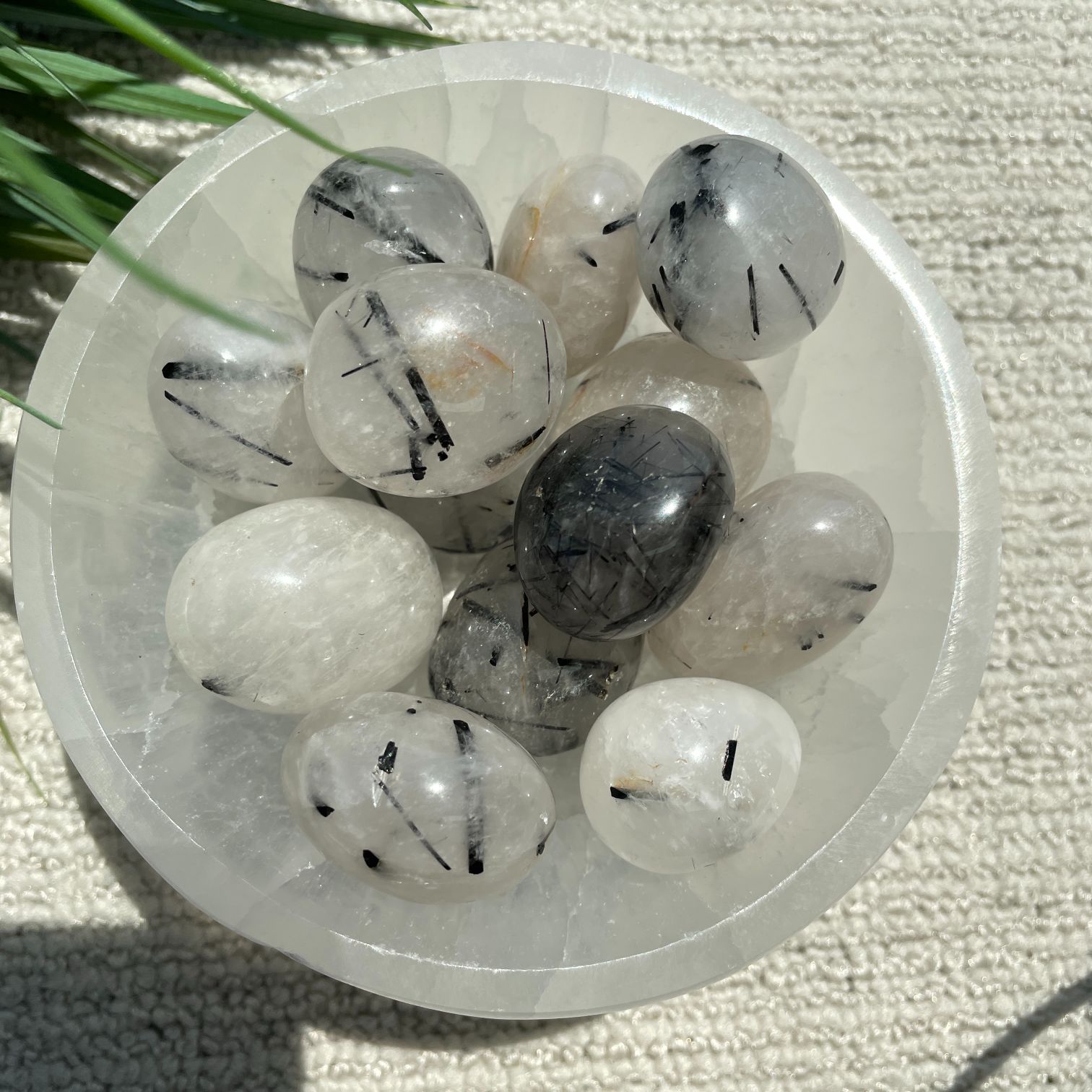 Tourmalinated Qtz Tumbled - 200gms -Q1