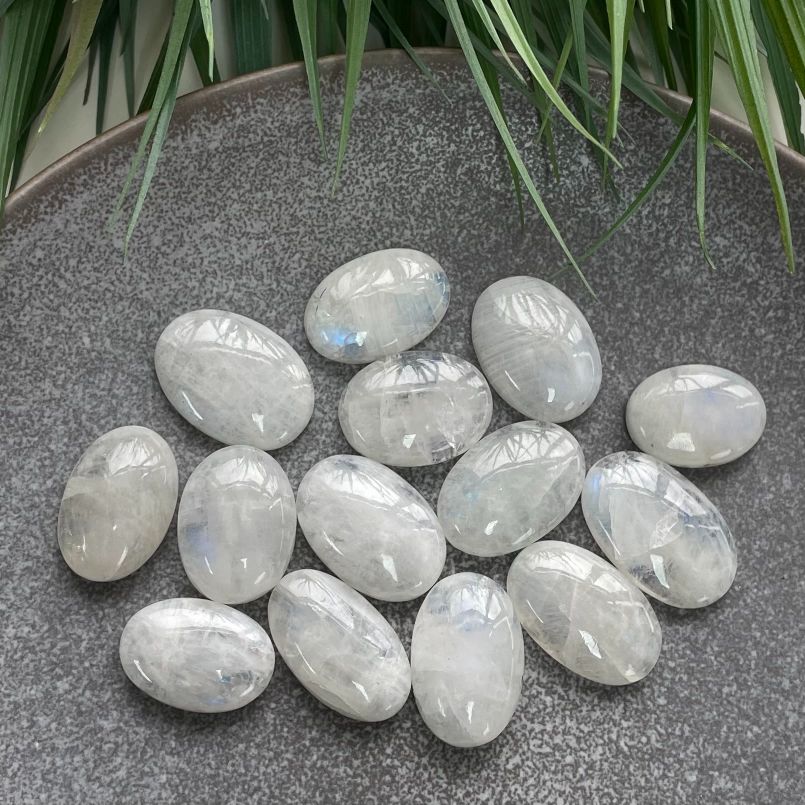 Moonstone Cabochon - Rounded Oval - 1pc