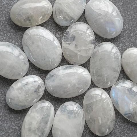 Moonstone Cabochon - Rounded Oval - 1pc