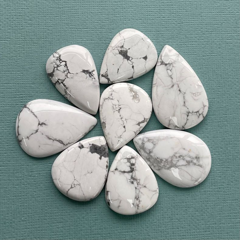 Howlite Cabochon - Tear Drop - 1pc