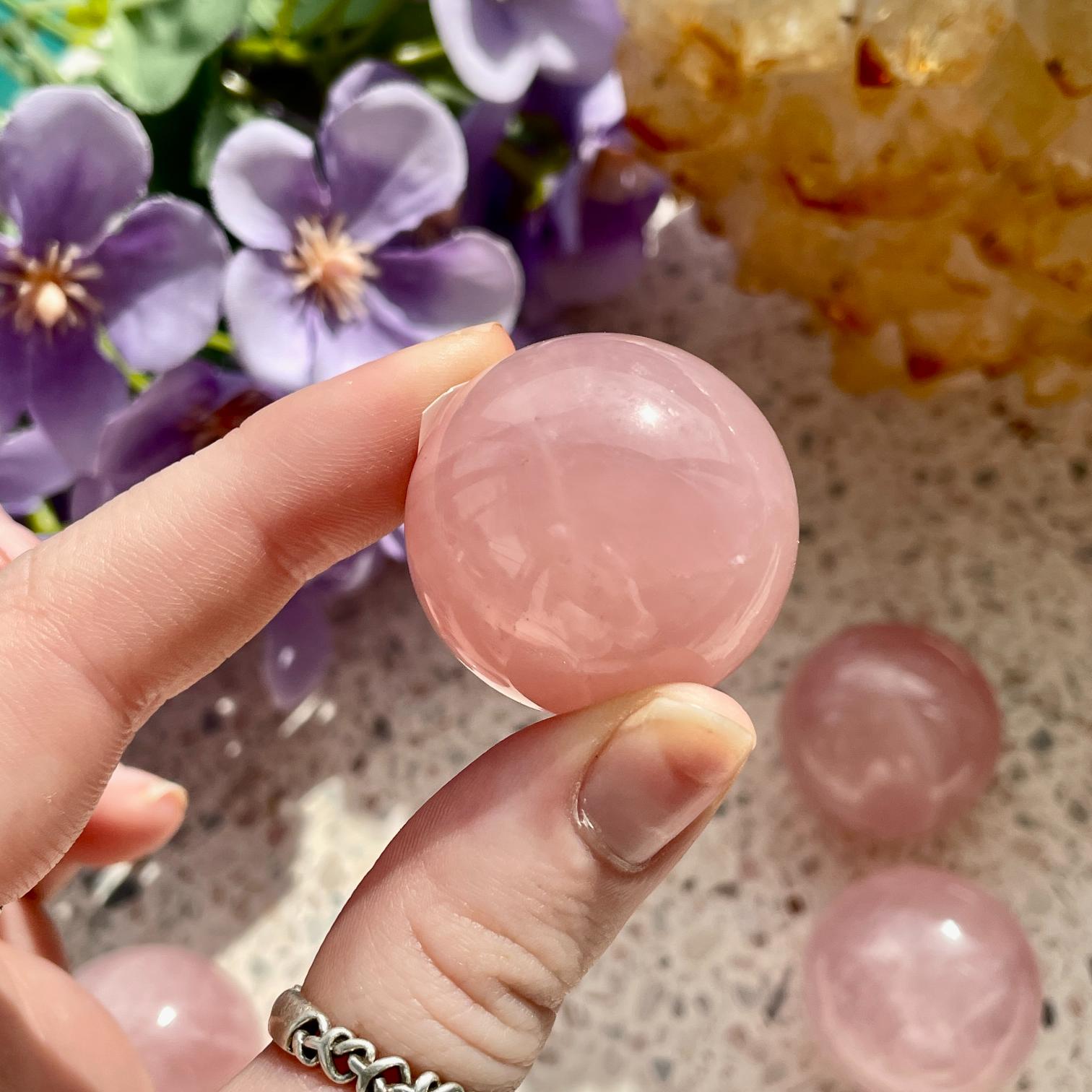 Rose Quartz Sphere - 3cm Q1/A