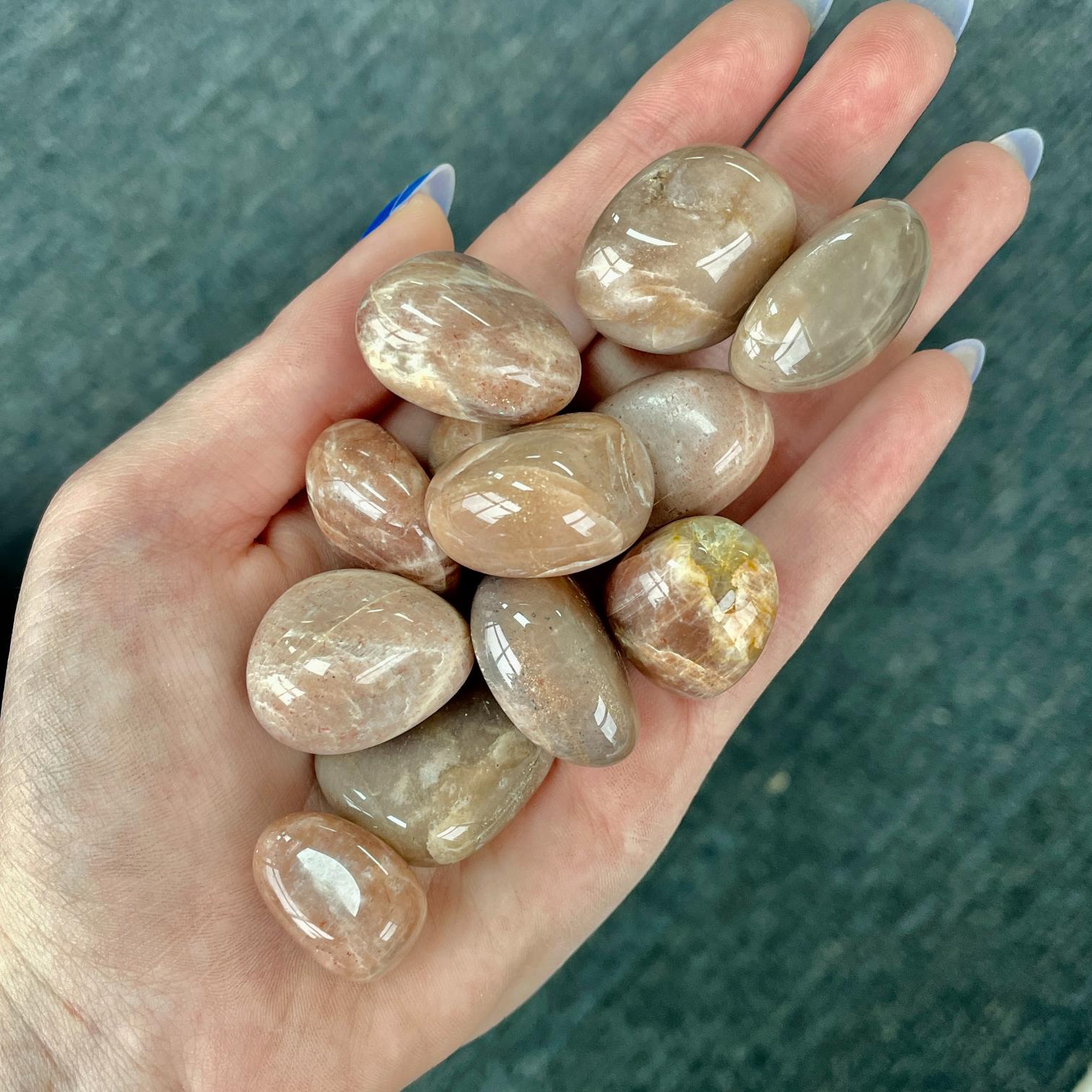 Peach Moonstone Tumbled 1KG - AAA Q1
