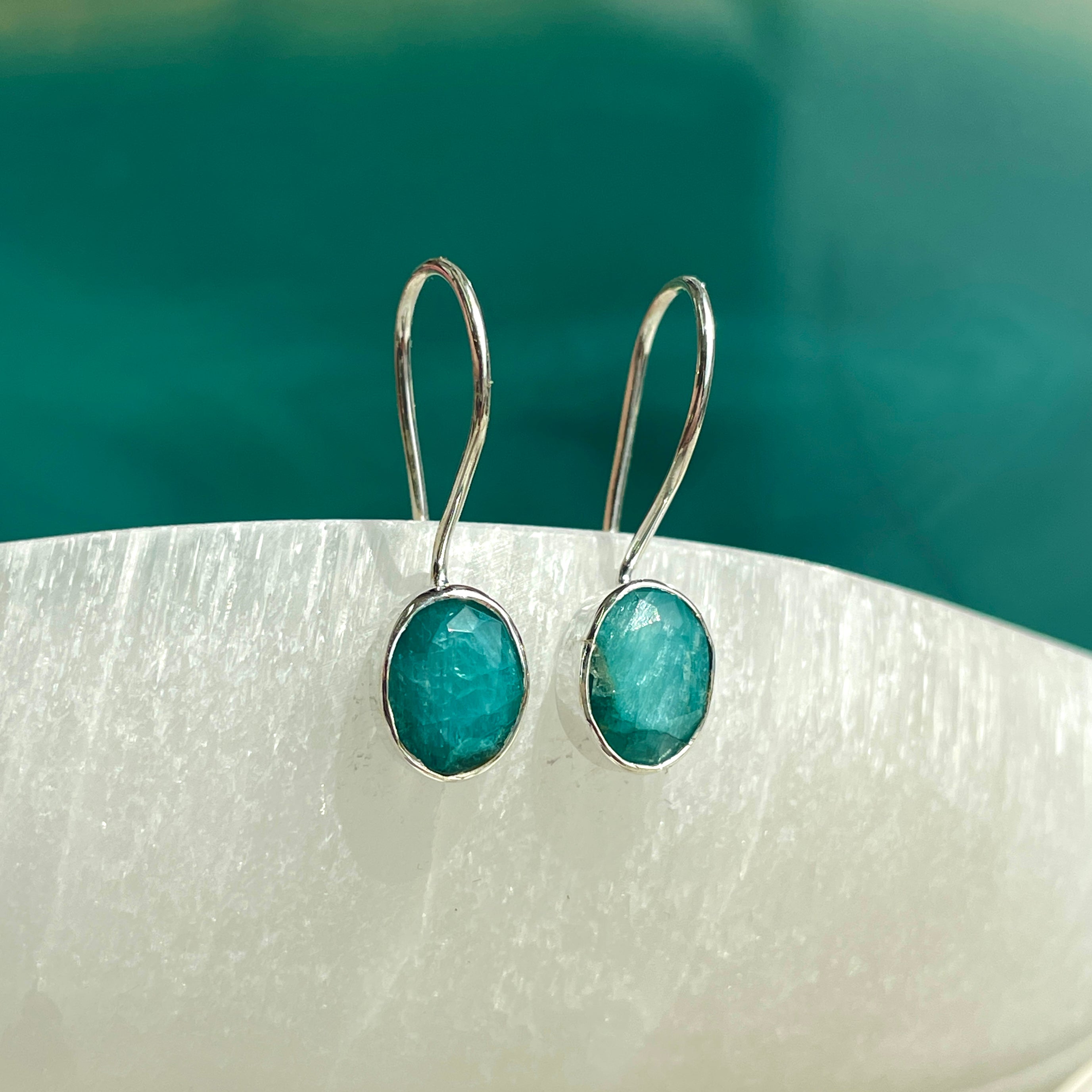 Sterling Silver Earrings - Emerald - Oval