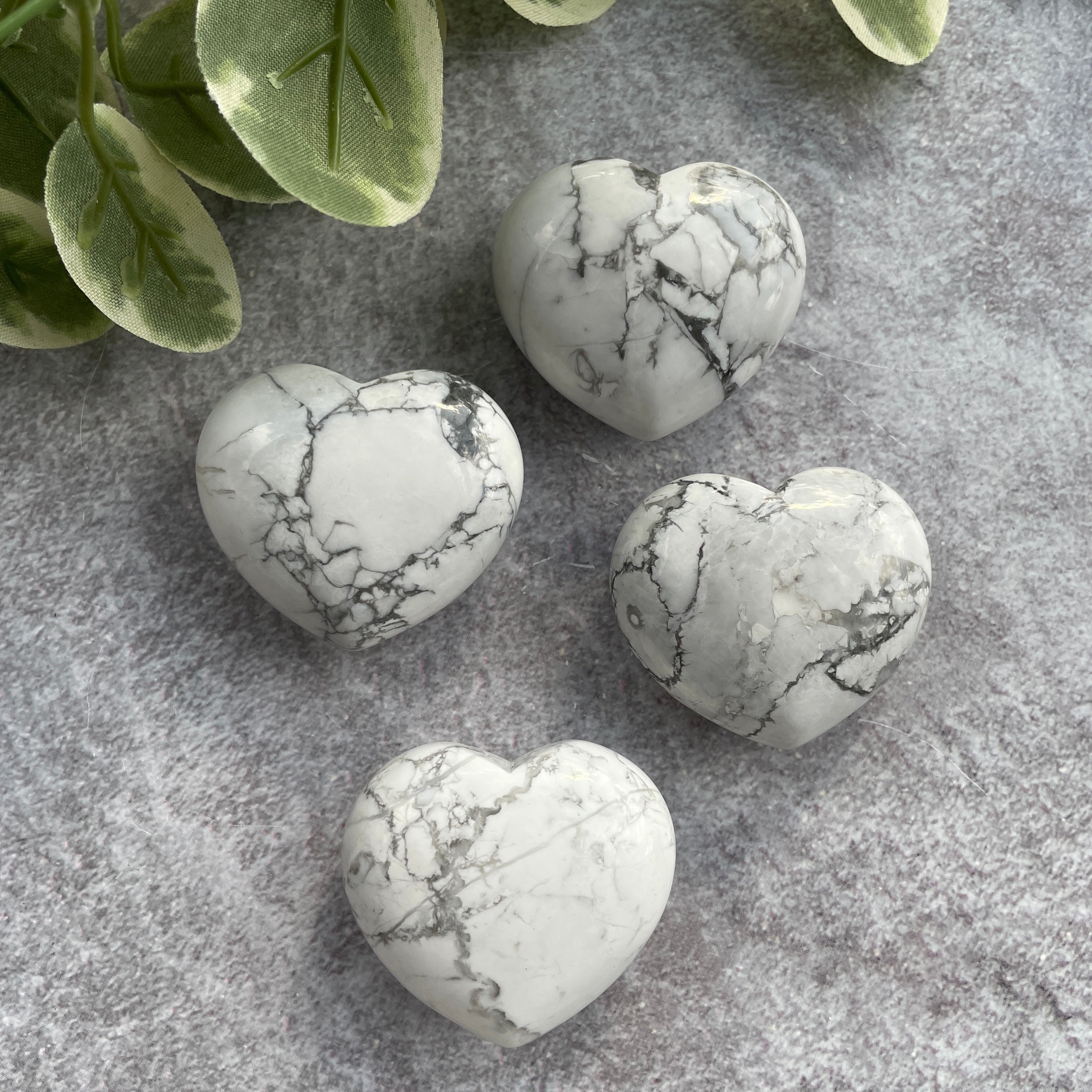 White Howlite Heart 4cm