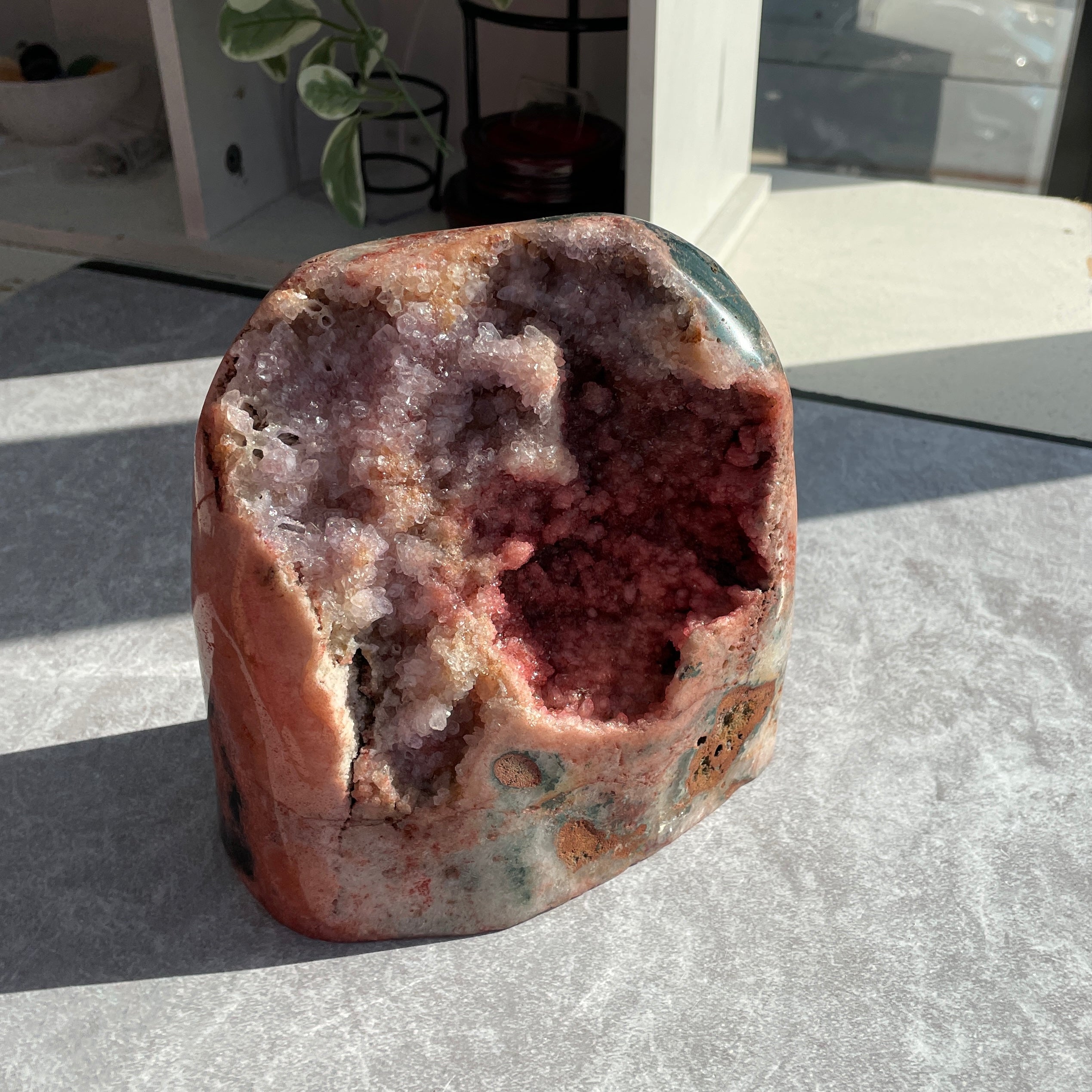 Pink Amethyst - Geode - P92